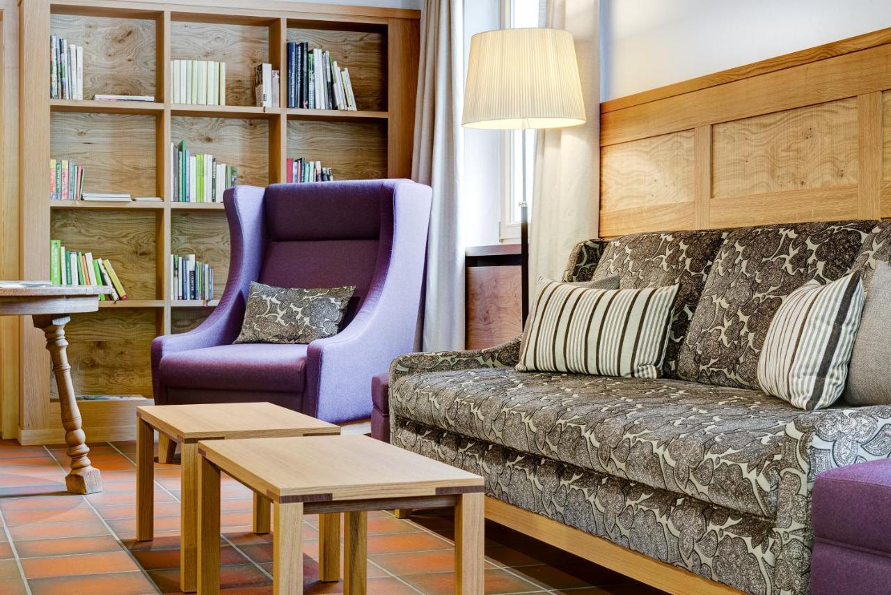Hotel Gasthof Kreuz Sonntag Eksteriør billede