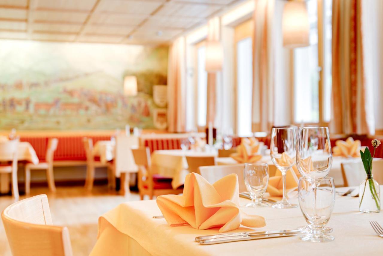 Hotel Gasthof Kreuz Sonntag Eksteriør billede